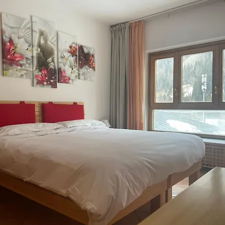 Residenza Del Sole מלון דירות 3*