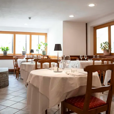 Residenza Del Sole מלון דירות