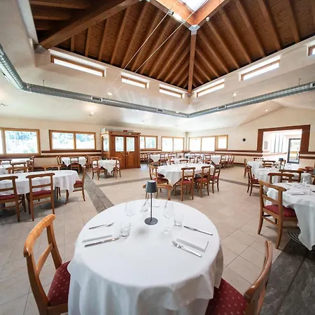 Residenza Del Sole Aparthotel 4*