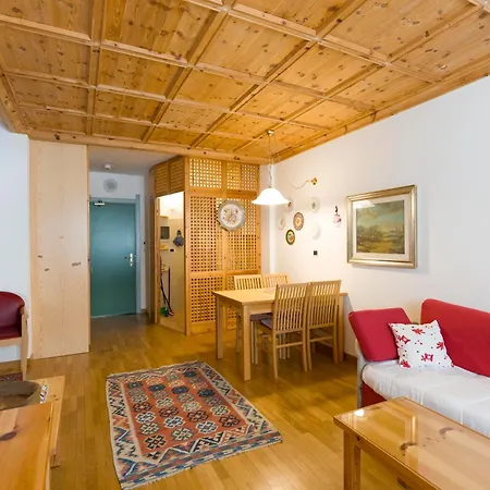 Residenza Del Sole Aparthotel 4*