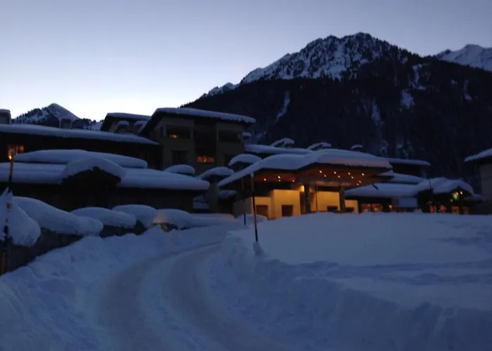 Residenza Del Sole 아파트호텔 그레서니세인트존