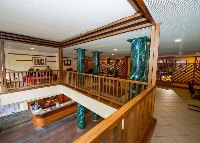 Residenza Del Sole 그레서니세인트존